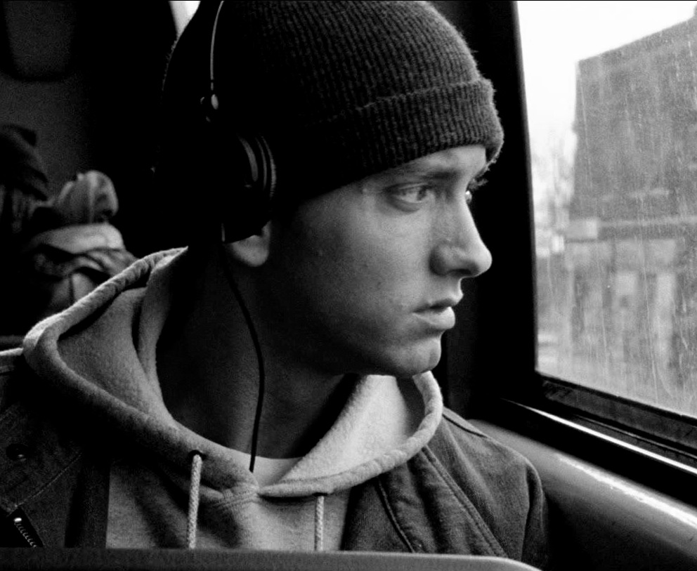 دانلود آهنگ Beautiful از امینم Eminem